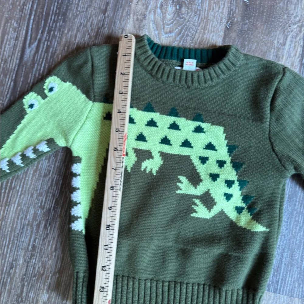 ADORABLE Cat & Jack Dino Sweater and plaid shirt set! 2T in EXCELLENT condition!